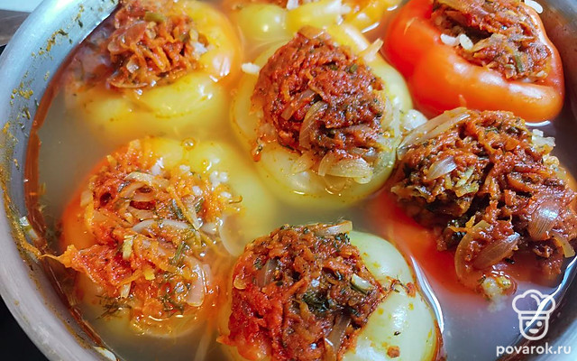 Фаршированные перцы со сметаной — Рецепт с фото