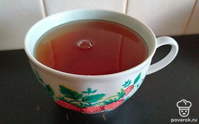 Вкусный, ароматный и полезый чай готов.