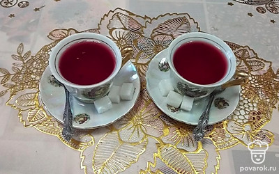 Подаём в чашечках с кусочками сахара. Будьте здоровы.