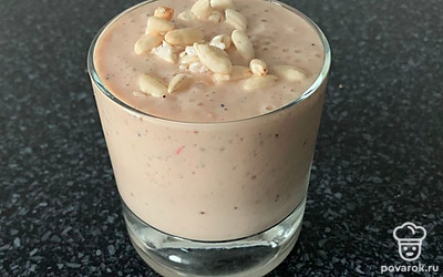 Перед подачей украсить рисовыми зернами.