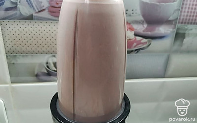 Пробейте блендером в течение 30 секунд. 