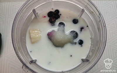 Приправить сахаром по вкусу. 