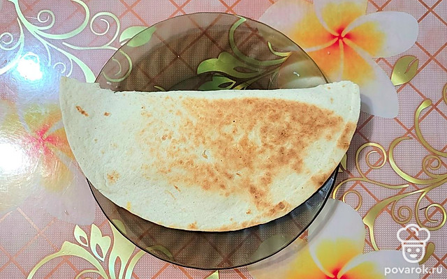 Пикантная кесадилья с курицей и сыром — Рецепт с фото