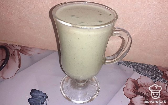 Смузи со сливками, чаем матча и бананом — Рецепт с фото