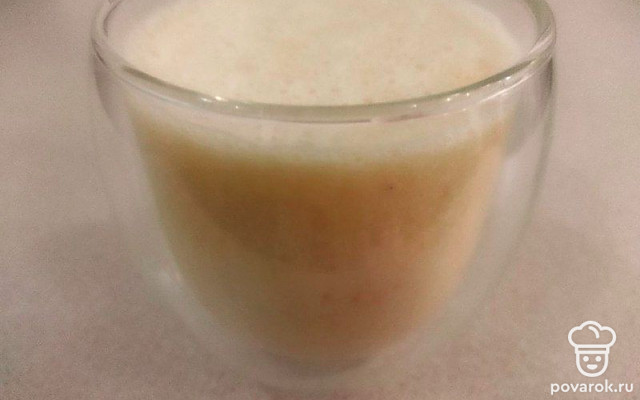 Освежающий ананасово-абрикосовый смузи с медом и кокосовыми сливками — Рецепт с фото