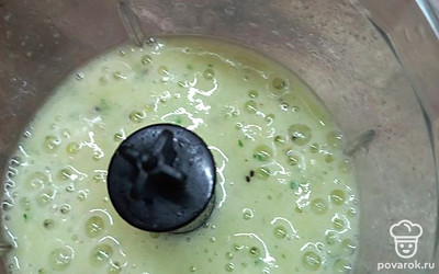 Смешать все в блендере до однородной констистенции. 