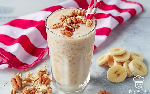 Диетический смузи с овсяными хлопьями и бананом — Рецепт с фото