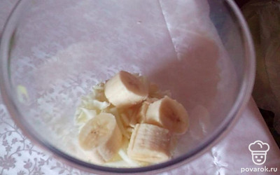 Банан разломите на кусочки