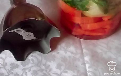 Взбивайте все в блендере минуту.