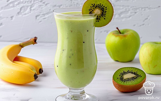 Ароматное смузи из яблока, банана и киви — Рецепт с фото