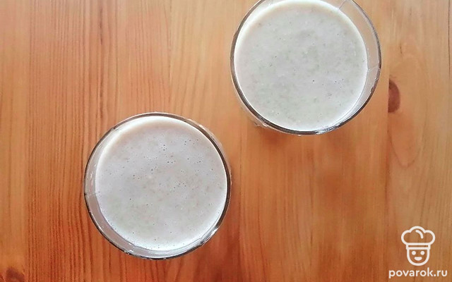 Легкий смузи с бананом и овсянкой — Рецепт с фото