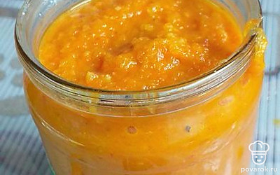 Выкладываем в банки.