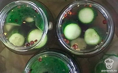 Стерилизуем 3 минуты.