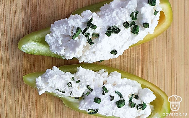 Легкая закуска «Творожные лодочки» — Рецепт с фото