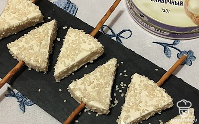 Выложите «эскимо» на фуршетное блюдо.