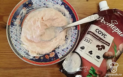 Хорошо перемешайте. «Шапочки» для роллов готовы. 