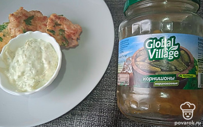 Подавайте соус к мясу или рыбе.