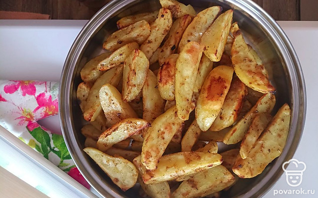 Картошка по-деревенски с чесночным соусом — Рецепт с фото