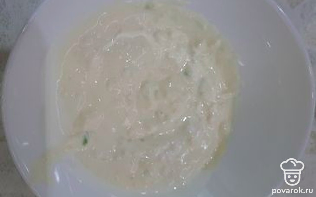 Чесночный-сметанный соус — Рецепт с фото