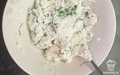 Массу тщательно перемешайте. 