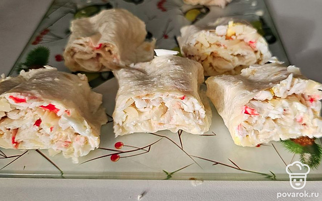 Лаваш с сыром, майонезом и крабовыми палочками — Рецепт с фото