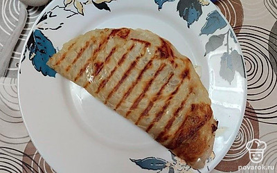 Подавайте лепешку сразу с чаем или кофе. Это очень вкусно! Приятного аппетита!