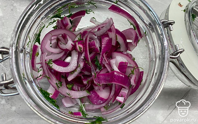 Закуска «Маринованный красный лук к шашлыку» — Рецепт с фото