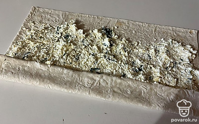 Заверните начинку. 