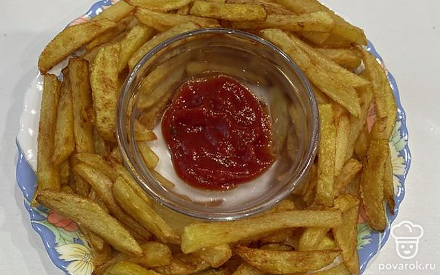 Картофель фри с кетчупом — Рецепт с фото