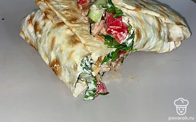 Наша восхитительная шаурма готова.