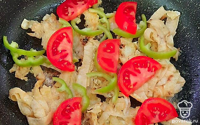 Добавить помидор.