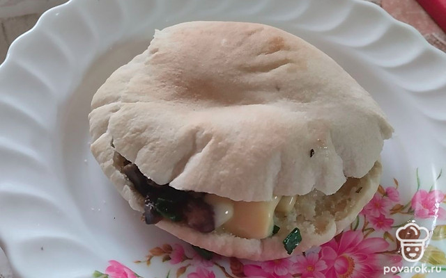 Мини-пита с грибами и сыром — Рецепт с фото