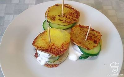 Закрепите шпажками. Блюдо готово! 