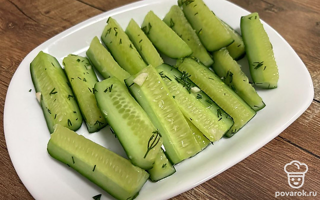 Малосольные огурцы в пакете — Рецепт с фото