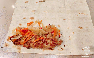 Выложите капусту к люля. 