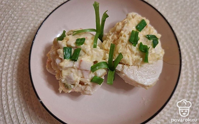 Яйца с сыром и чесноком — Рецепт с фото