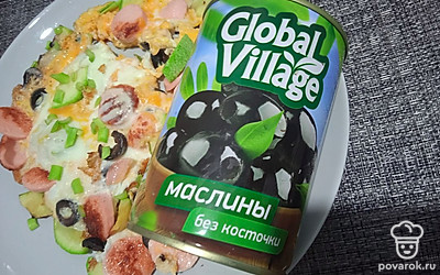 Подавайте, украсив нарезанным зеленым луком.