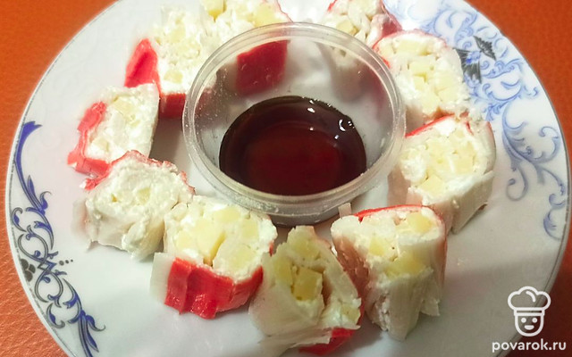 Крабовые палочки, фаршированные творогом и сыром — Рецепт с фото