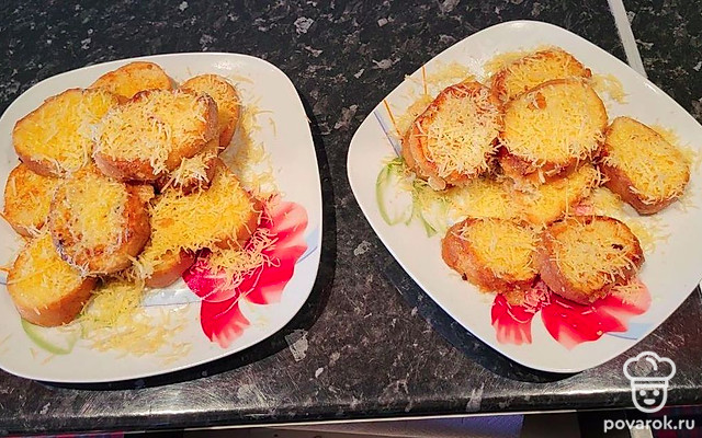 Гренки с сыром по рецепту бабушки — Рецепт с фото