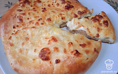 Подавайте блюдо, нарезав на порции.