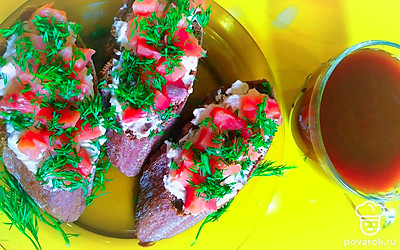 Подайте с чашечкой кофе.