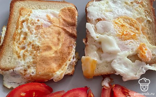 Тосты с яйцом и сыром на сковороде — Рецепт с фото