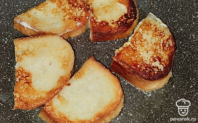 Обжарьте на растительном масле с двух сторон.