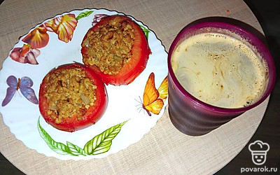 Можно подать как самостоятельное блюдо на обед. Очень вкусно и полезно с цикорием.