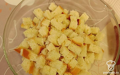 Переложить в тарелку.