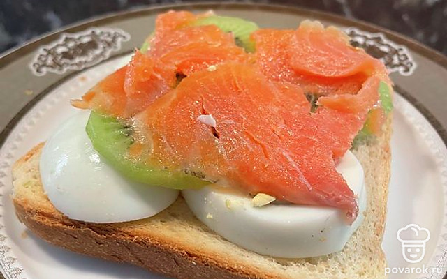 Сэндвич с красной рыбкой — Рецепт с фото