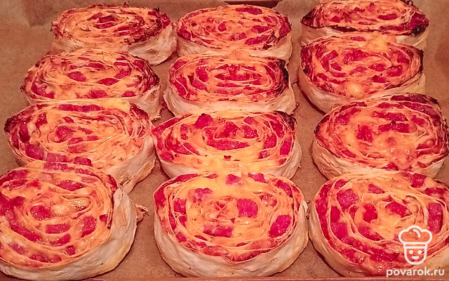 Горячий ролл-закуска «Гости на пороге» — Рецепт с фото