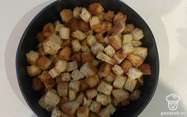 Быстрые сухарики в духовке — Рецепт с фото