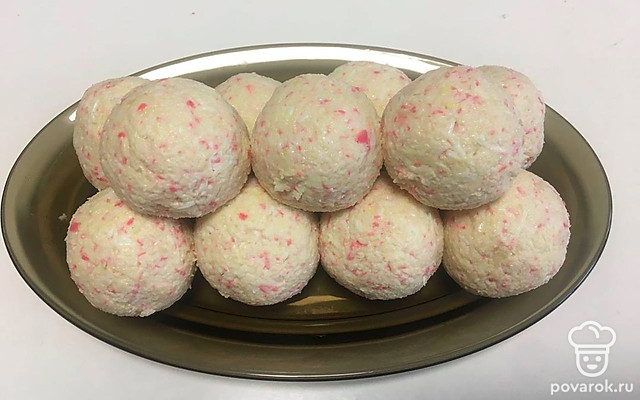 Раффаэлки из крабовых палочек — Рецепт с фото