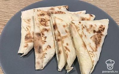 По желанию, подавайте со сметаной или просто так.